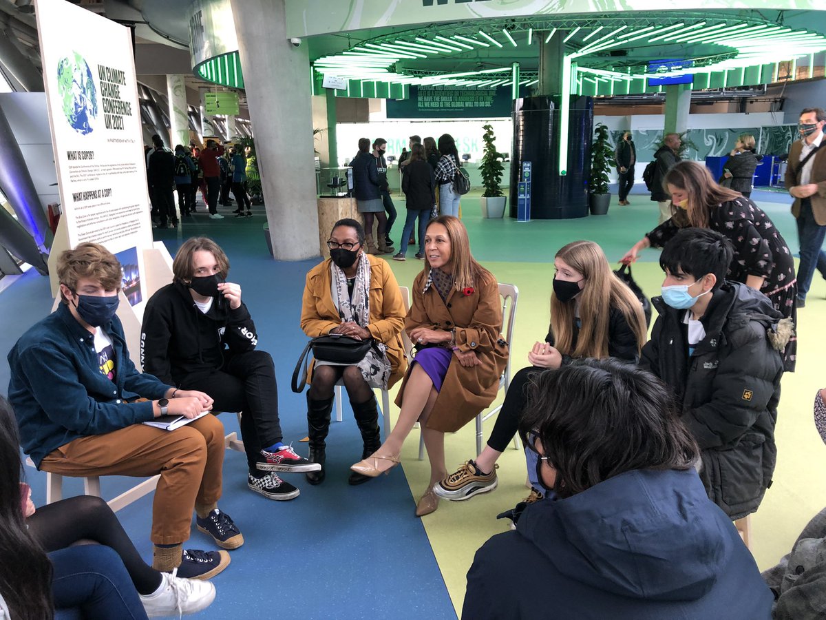 sendmyfriend's tweet image. Our campaign champions speaking to @HelenGrantMP and @AliciaH_1 about climate and education, speaking about all their experiences of youth campaigning and ensuring young people don’t just have a seat at the table but a voice too! #Rightclimatetolearn #youthvoice