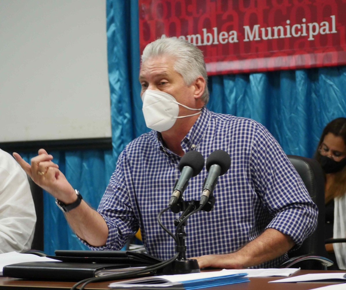 El primer secretario del Comité Central, <a href="/DiazCanelB/">Miguel Díaz-Canel Bermúdez</a>, aboga en #BalancePCC del Cotorro por hacer públicos los presupuestos de las entidades, que haya participación popular en el control de cada una de sus partidas y más transparencia. En ello el trabajo del Partido es esencial.