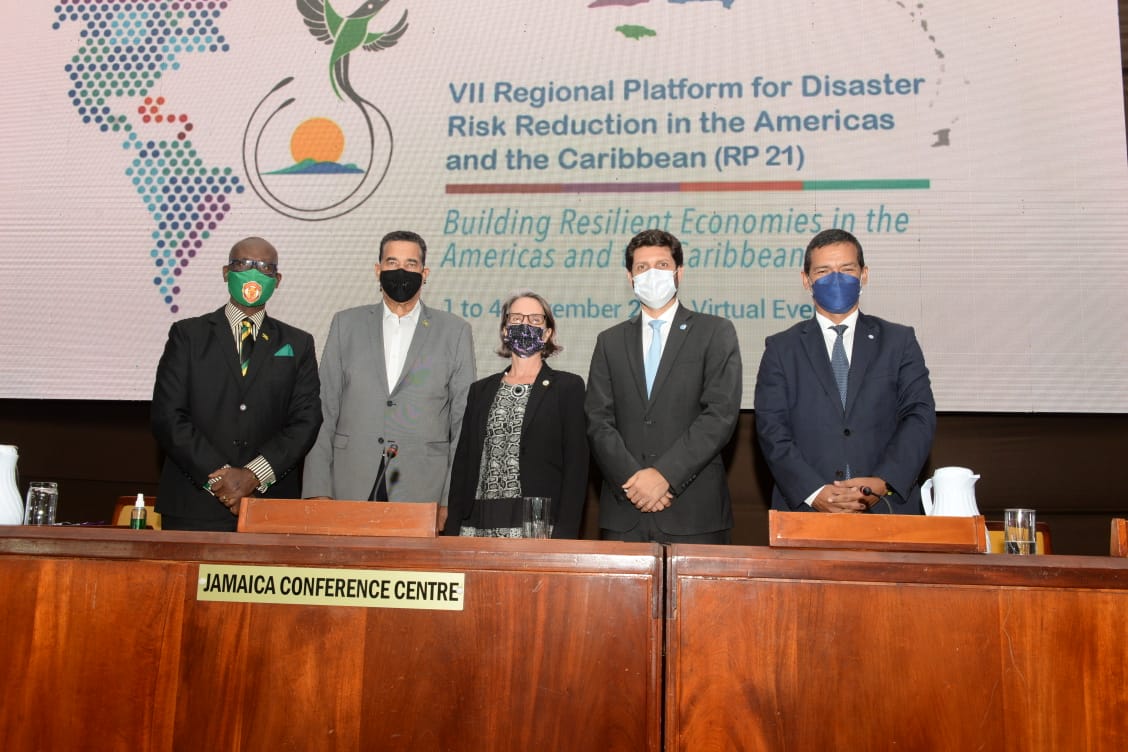 UNDRR_Americas's tweet photo. ¡La #RP21 fue un éxito!

🙏Muchas gracias a todos los que participaron y contribuyeron a la realización de la VII Plataforma Regional para la Reducción del Riesgo de Desastres en las Américas y el Caribe. 

La región se encamina hacia la resiliencia y la equidad. https://t.co/qy8y8H6QdT
