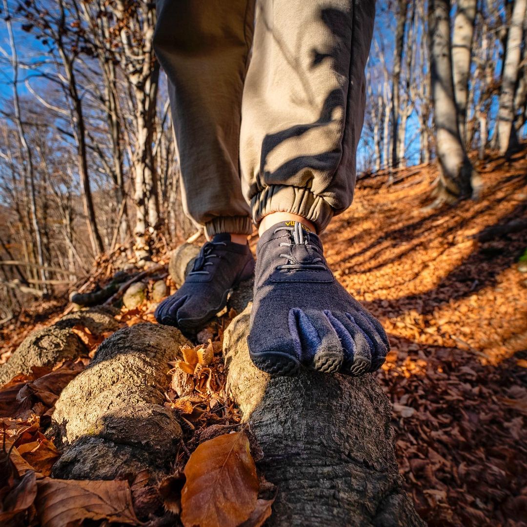 VibramFF_EU's tweet photo. #VibramFiveFingers KSO ECO is the first FiveFingers
ever to feature an outsole made with +90% natural 
ingredients. 
#YourConnectionToEarth
Find out more at https://t.co/DpiWAkOezy https://t.co/TZ1eICUpAb