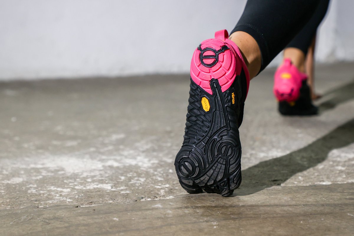 VibramFF_EU's tweet photo. #VibramFiveFingers V-Train 2.0 is perfect for your 
workout thanks to XS Trek compound.
#YourConnectionToEarth
Find out more on our website https://t.co/DpiWAkOezy
Ph: Achille Mauri https://t.co/OTdldsB9c5