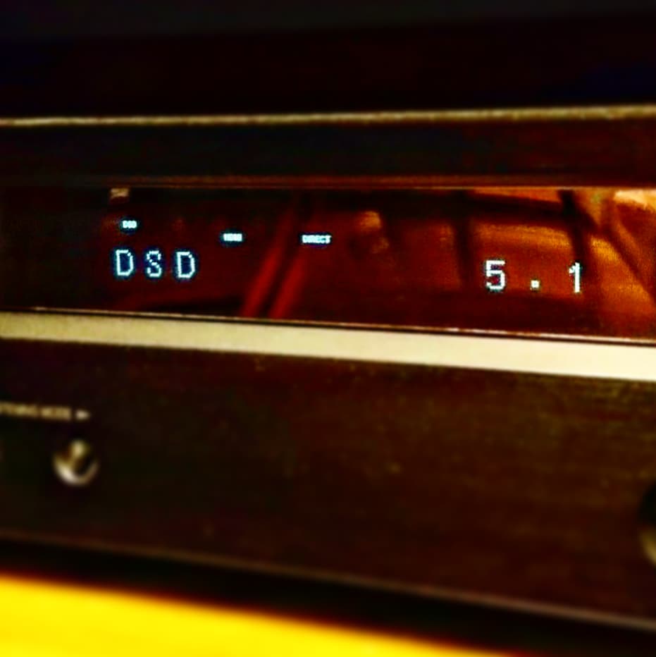 enterthe007's tweet photo. DSD 5.1ch SACD
Direct Stream Digital An Original Multi-Channel DSD Recording
これ、凄くいいフォーマットなのに。普及しないのが悲しいね。
#digital #digitalaudio #sacd #directstream #directstreamdigital #dsd #audio #audiolover #audiolovers #superaudio #superaudiocd #cd #multi https://t.co/jbvi80oPgZ
