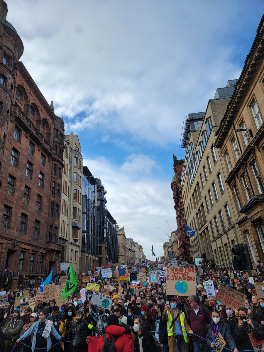 massive crowd at the <a href="/FFF_Scotland/">Fridays for Future Scotland</a> strike calling for climate crisis