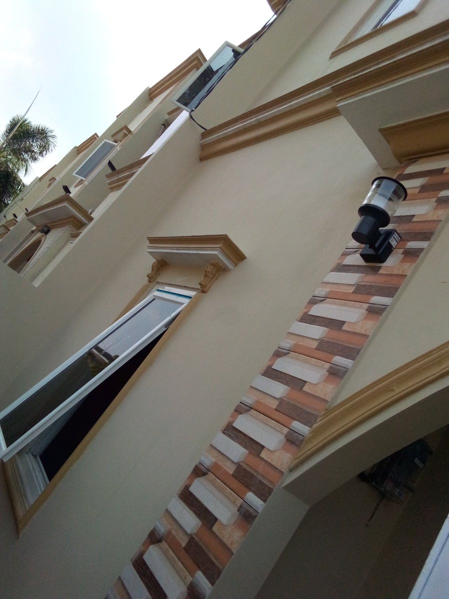 NetRumah's tweet photo. House for sale on Jl. Raden is broken. palm hut near bintaro

https://t.co/EZ5T66Lysl https://t.co/hj1omS8NK0