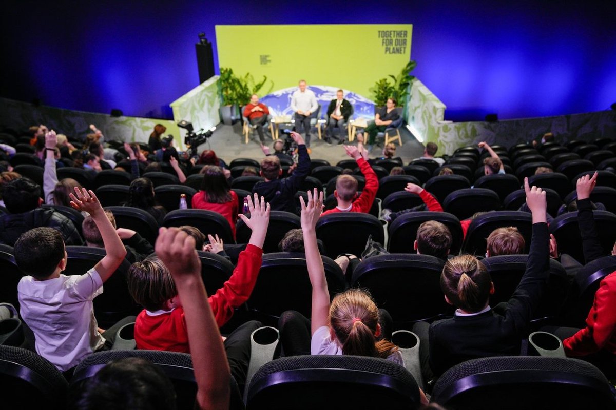 NERCscience's tweet photo. What a great session at @BAS_News' #PolarNetZero event this morning!
Schoolchildren joined the fun live in Glasgow and virtually across the country to learn about their part in creating a low carbon future.
#UKRIatCOP26 https://t.co/rRlPwzcbUb