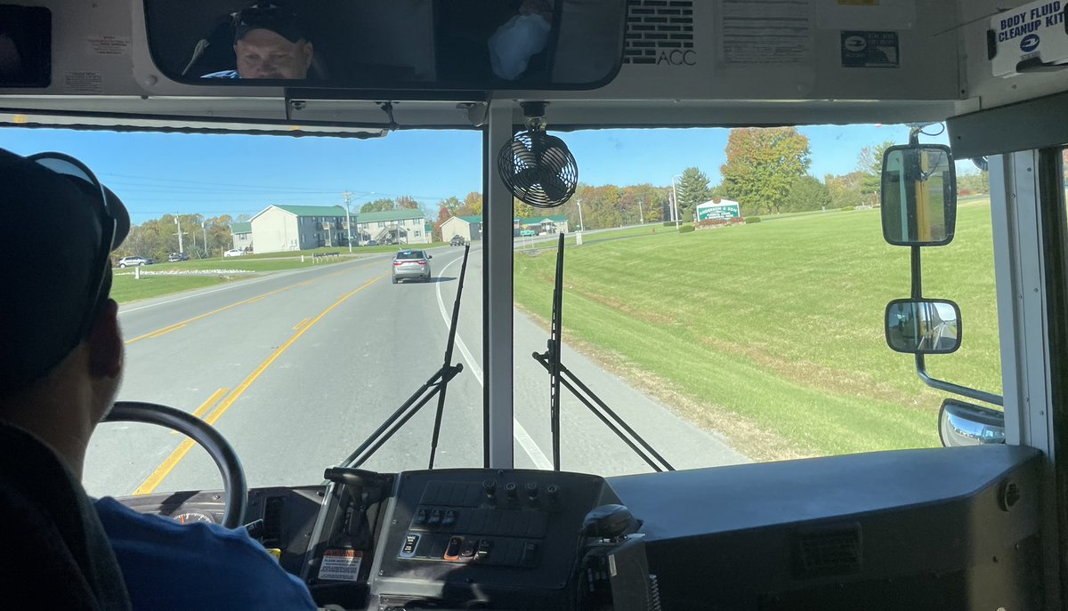 Macon_XC's tweet photo. Macon Co is heading out to State Meet https://t.co/m6A5F1yafa