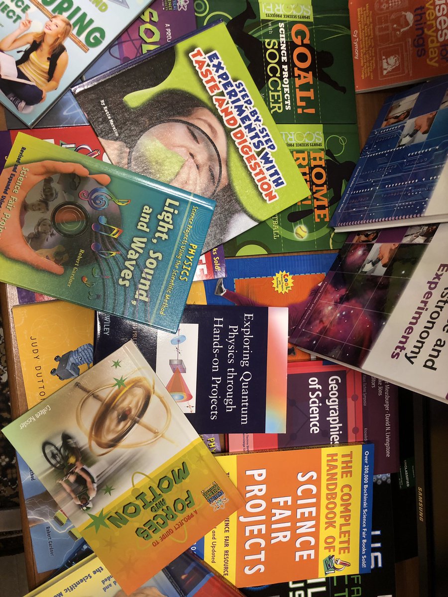 gradaranavar's tweet photo. Best #STEM #Books for youth to make science and engineering fun. Visit #Yerevan #AmericanCorner and #Technolab to checkout your favorite books. https://t.co/pXUASKp86E
