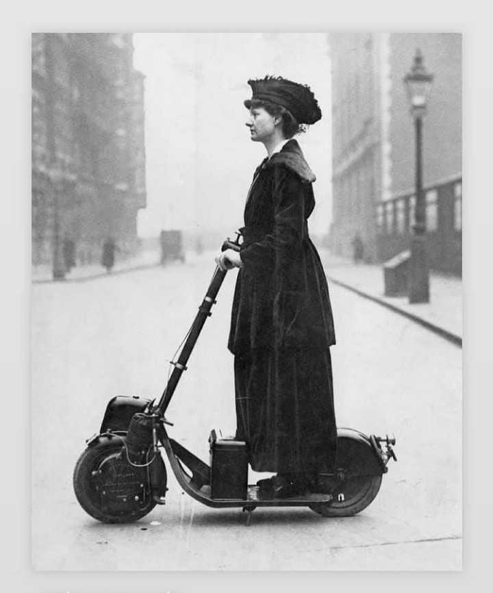 JessTaylorHRH's tweet photo. going places in my imagination and on paper, hello dear Friday 💕
#amwriting #amreading #fluzonegnome #blackandwhiteandreadallover #wheely https://t.co/8KyMyIaaGo