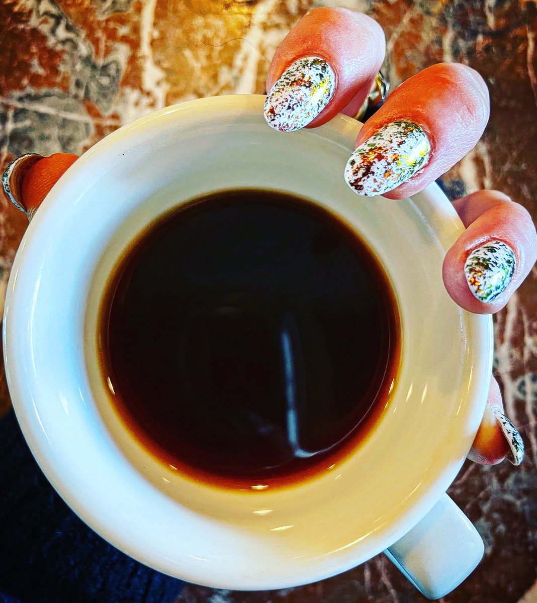 gemmyred's tweet photo. Matchy matchy… 🤍🔥 #nailart #fingerwork #cultofchrome #fireworkfingers #fortscoffee #coffeeandchrome #fortsmargate https://t.co/fVQPsdUeIa
