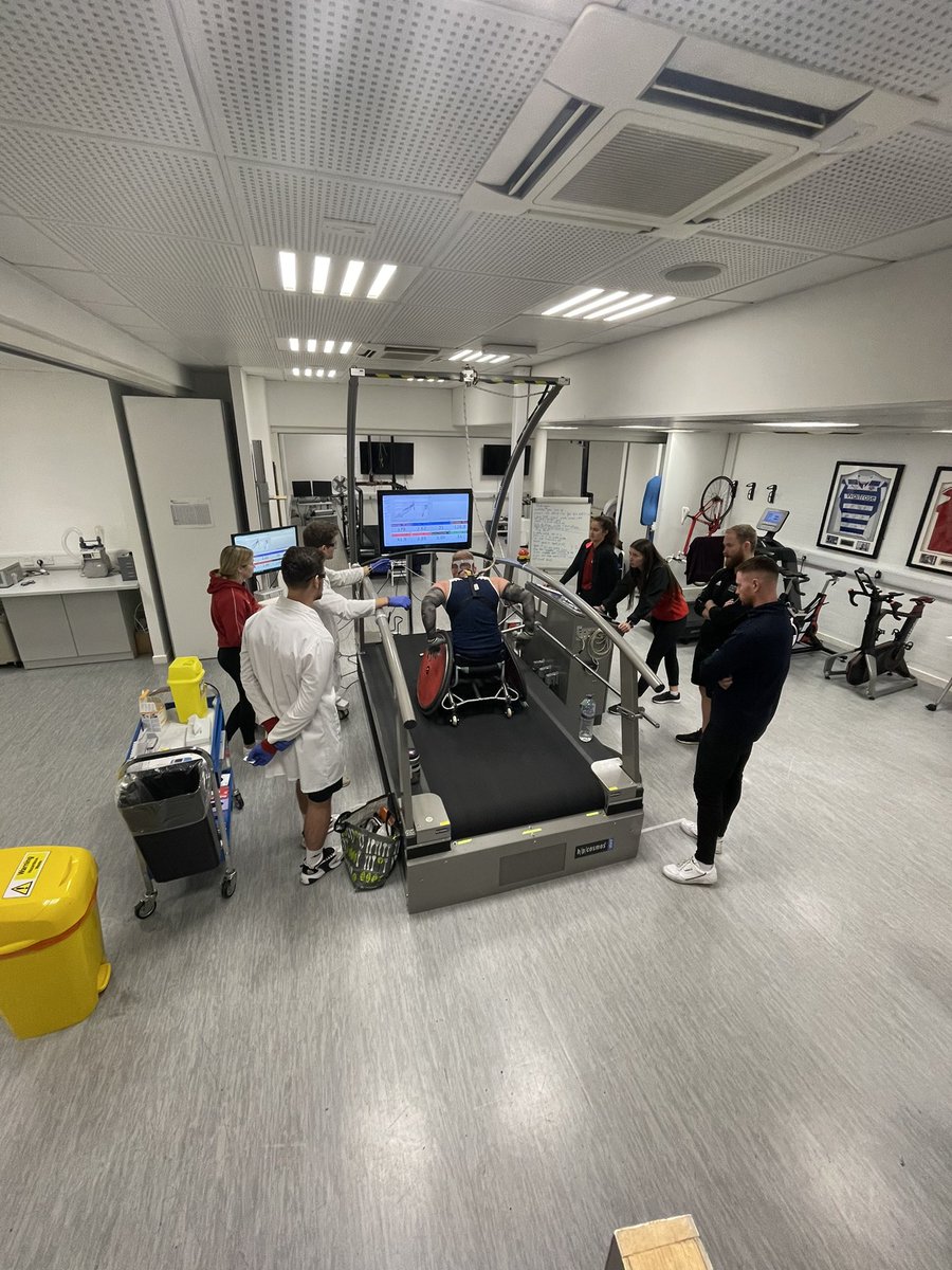 Solsport_ex_sci's tweet photo. Another great day of testing this time with Paralympic @gbwrnews gold medalist @AaronPhippsGBWR. Aaron absolutely pushed himself to the limit today ably supported by our @SolentUni sport science students #wheelchairrugby #tothelimitandbeyond #testing #sportscisupport https://t.co/s2FgckH9oe