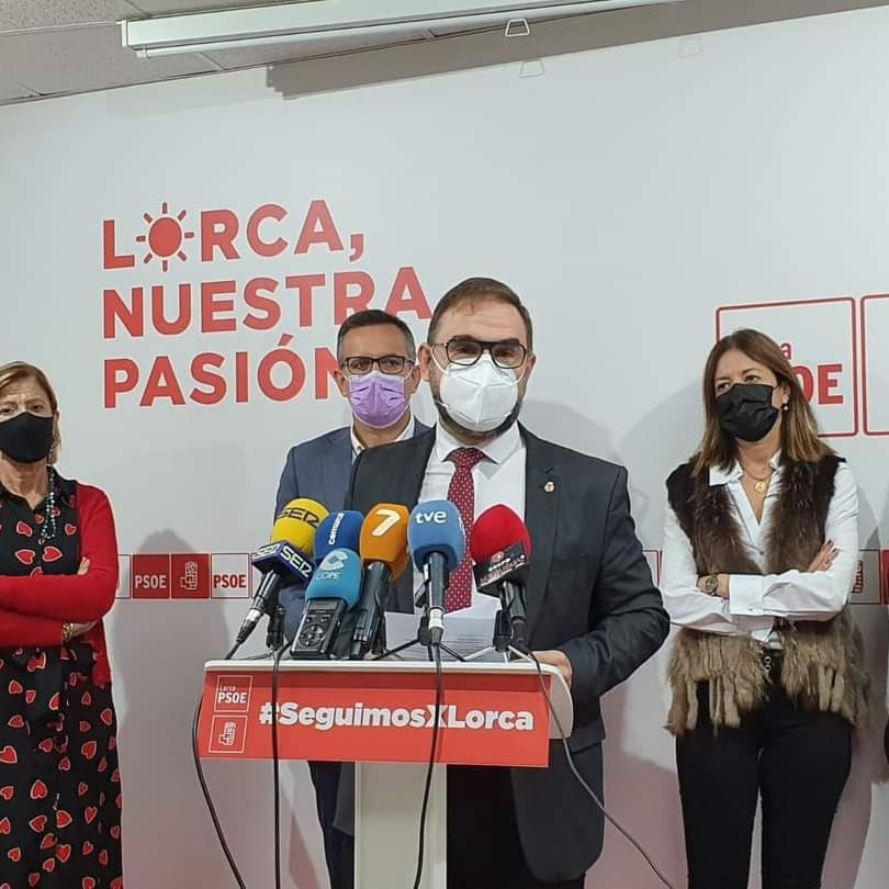 PSOELorca's tweet image. 📣 EXIGIMOS a López Miras que se deje de ‘anuncios fantasma’ y acabe con las graves desigualdades que padecen los pacientes del Área III de Salud.

🏥 Es URGENTE la AMPLIACIÓN DEL HOSPITAL Rafael Méndez o la CREACIÓN de un nuevo hospital en #Lorca.

🔗 psoelorca.es/el-psoe-exige-…