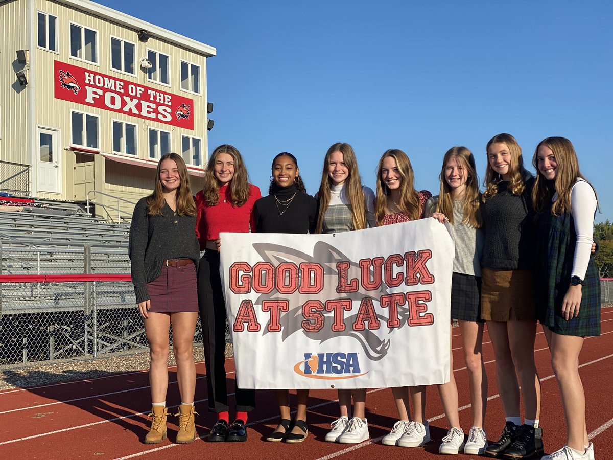 RunYHS's tweet photo. Good luck at State, Foxes! https://t.co/DXUj2xuz0P