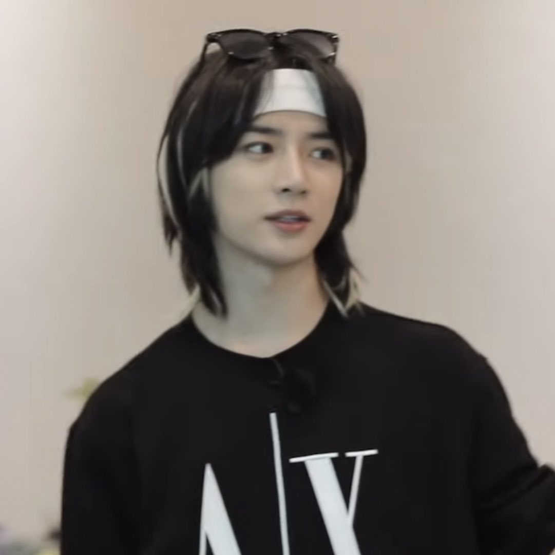 katehafortaeguk's tweet photo. 😭😭😭😭SHSHSH https://t.co/IGSbdGCn8m