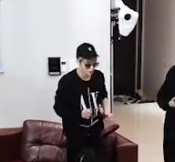 Taegyuistruggle's tweet photo. The hat and Bandana with the glasses damn https://t.co/JLGALcc7gB