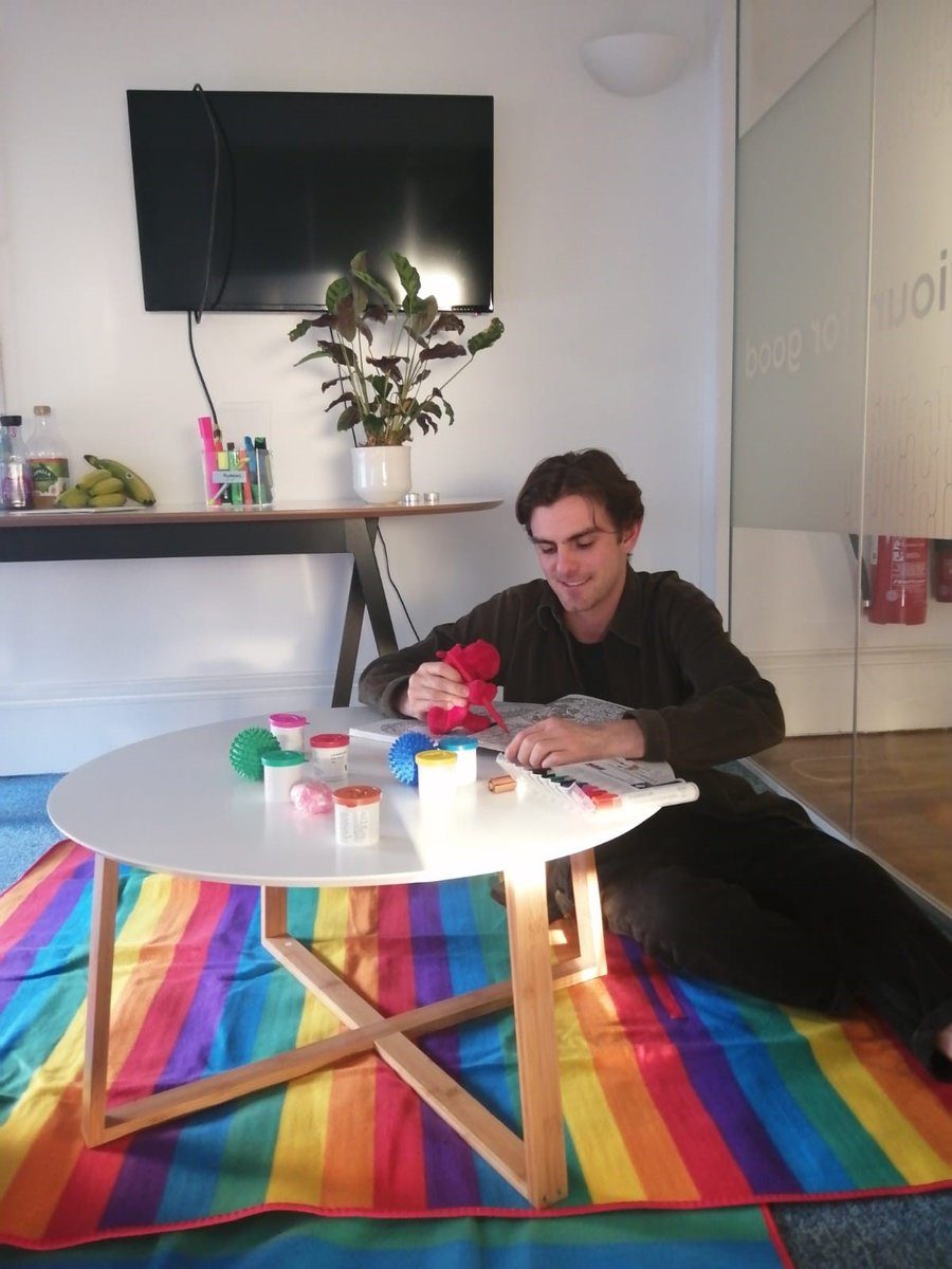 hamellcomms's tweet photo. Check out our de-stress room – an area where we could take some time to chill out and take a breather from a busy day of work. Follow #StressAwarenessWeek for tips on how you can help minimise stress. https://t.co/4B4aUWyfjl