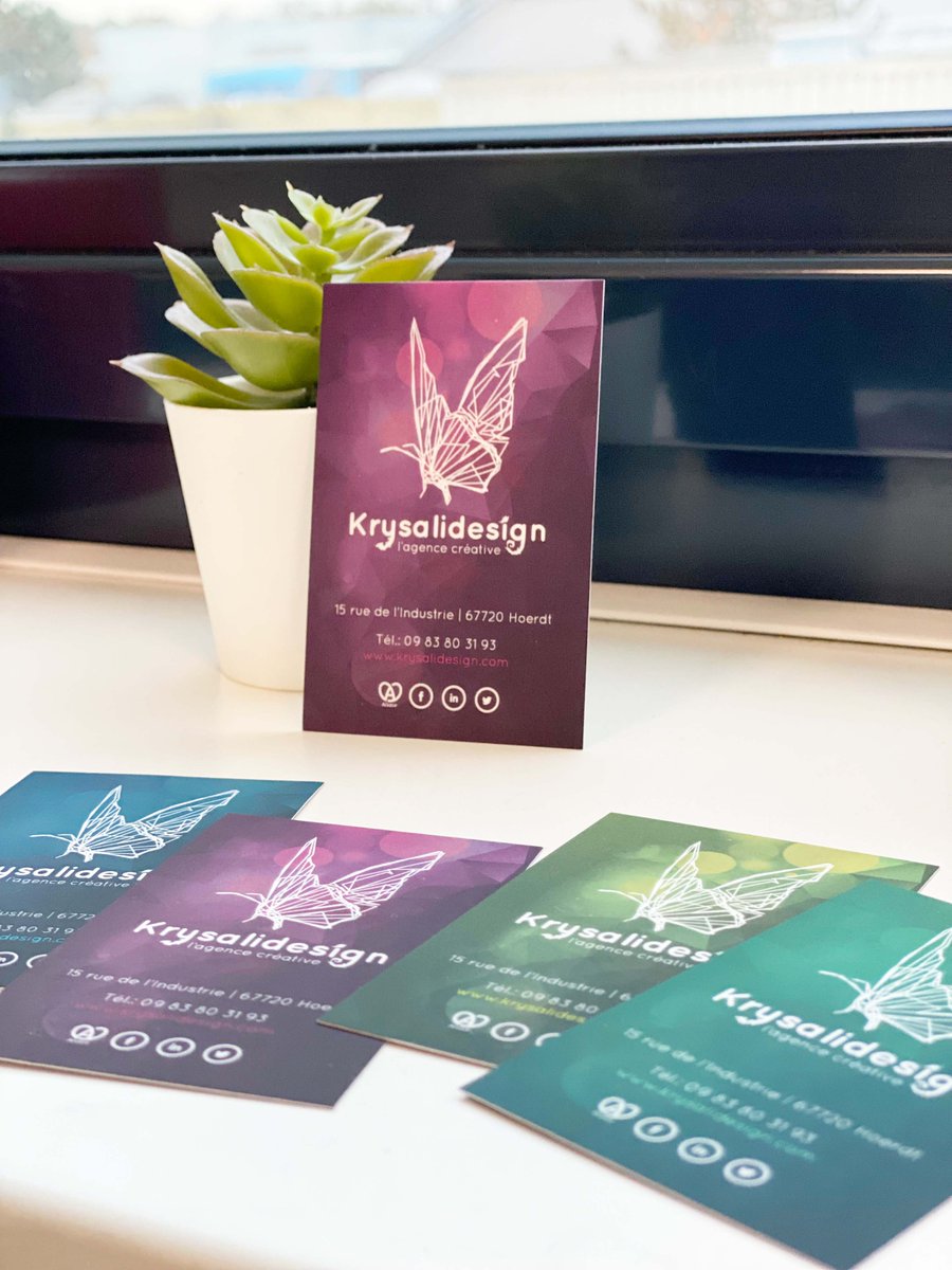 Comme un air de changement...
Voici nos nouvelles cartes de visites ! Il y en a pour tous les goûts avec nos nouvelles couleurs !
#krysalidesign  #printdesign #agenceweb #agencegraphique