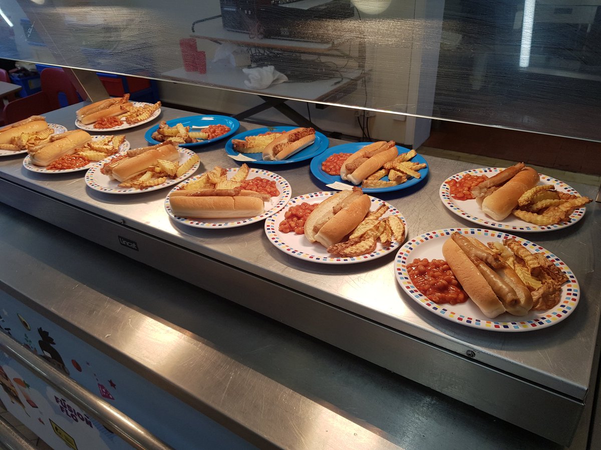 infantskitchen's tweet photo. 🎆🎆What a " BLAST " we had today for our "Bonfire lunch"... the sausages were " BANGIN' " and the rocket lollies     " SWOOSHED " into the children hands and into their tummies...🎆🎆 all in all a brilliant lunch all round...🚀🚀🚀🎇🎇🎇 https://t.co/YwqFKrE5Ey