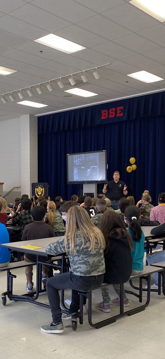 BaileyBears05's tweet photo. What a great treat having Brian Hailey share about his grandmother who was on the base at Pearl Harbor when it was attacked!  #WW2
@cville_schools @BaileyBears05 https://t.co/44JGJZ9JLF