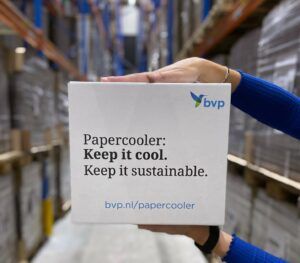 buff.ly/3bAf8Q0 Koelbox van karton? Recent is er het duurzame alternatief voor de traditionele piepschuim koelbox op de Nederlandse markt gekomen: de Papercooler. #papierenkarton #duurzaamheid #recycling