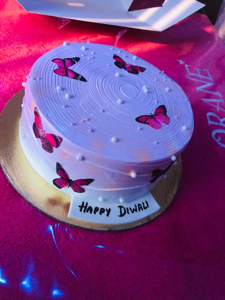 RidhiGoyal10's tweet photo. #happydiwali2021 
#HappyDiwali https://t.co/U3vekZCqCS