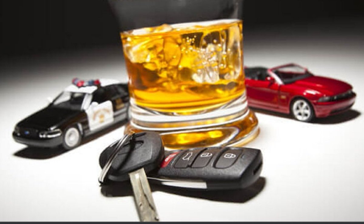 TechnoMotores96's tweet photo. Seamos prudentes al conducir y respetemos las leyes, pero sobre todas las cosas: AMAR A DIOS. Sencillamente porque la vida y salud es el mejor regalo de DIOS para todos.
Este escenario te espera al ingerir alcohol y NO conducir correctamente ó : 
MUERTE Y DESTRUCCIÓN.
Tú decides. https://t.co/ljN2c5IXZY