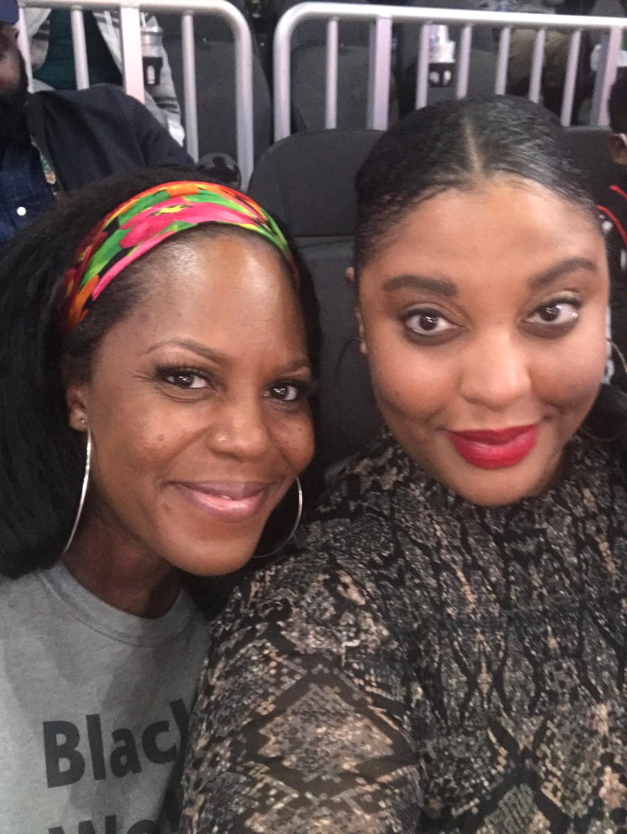 GeorgiaEntAssoc's tweet photo. @Braves ✅
@ATLHawks Loading...
GEA girls night out! 
#wellgetemnexttime https://t.co/B9S7flIyFf