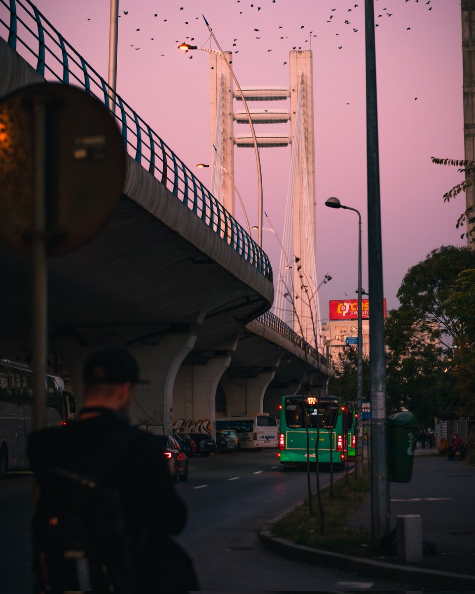 alex_windu's tweet photo. Evening out in the city. #urbanphotography #Lightningstrikes https://t.co/oKCh0RM0r6