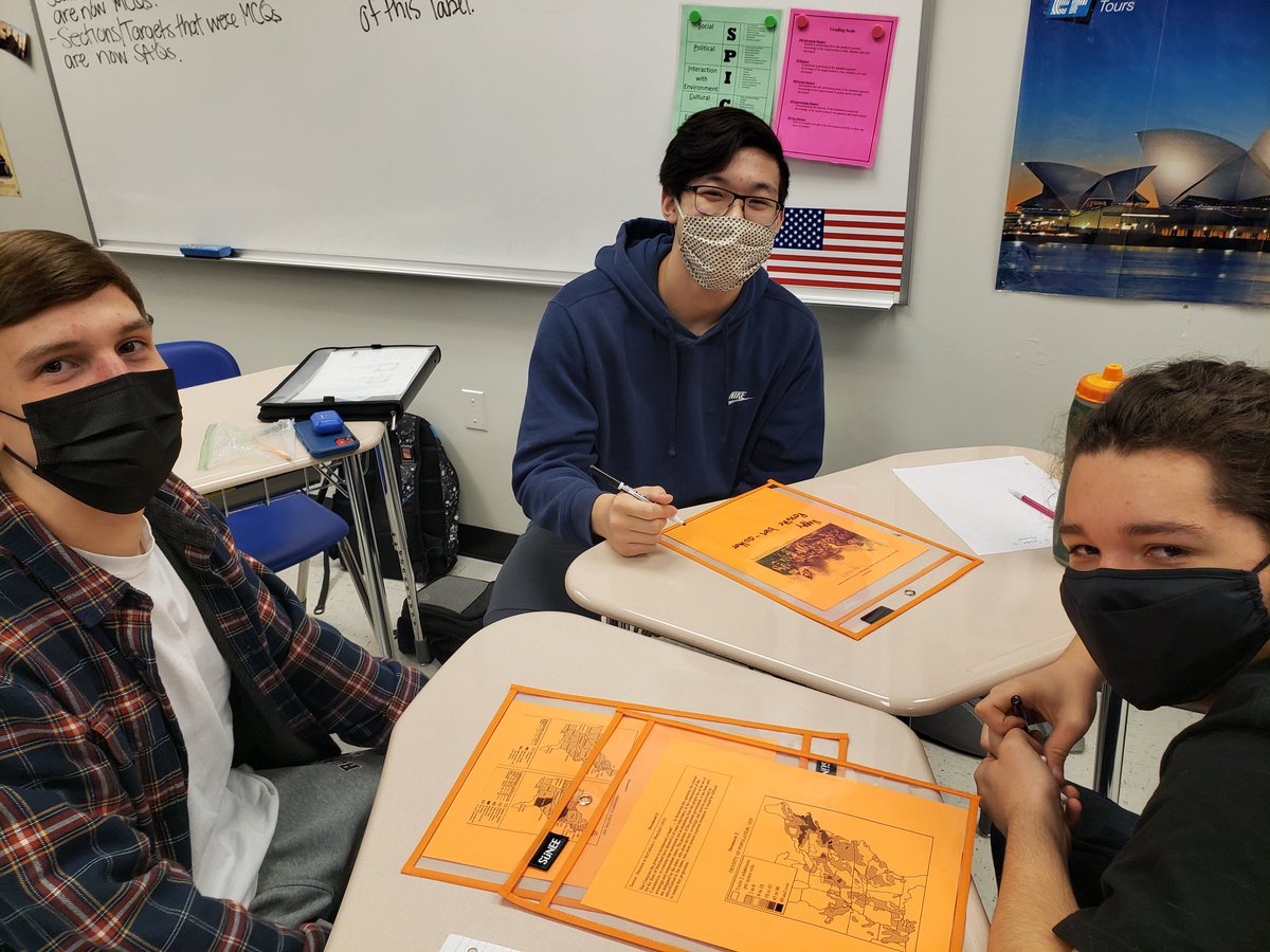 MrsWelchFP's tweet photo. Working on those DBQ skills. Document sourcing in #APUSH @ForestParkHSVA https://t.co/8GAfqND5l2