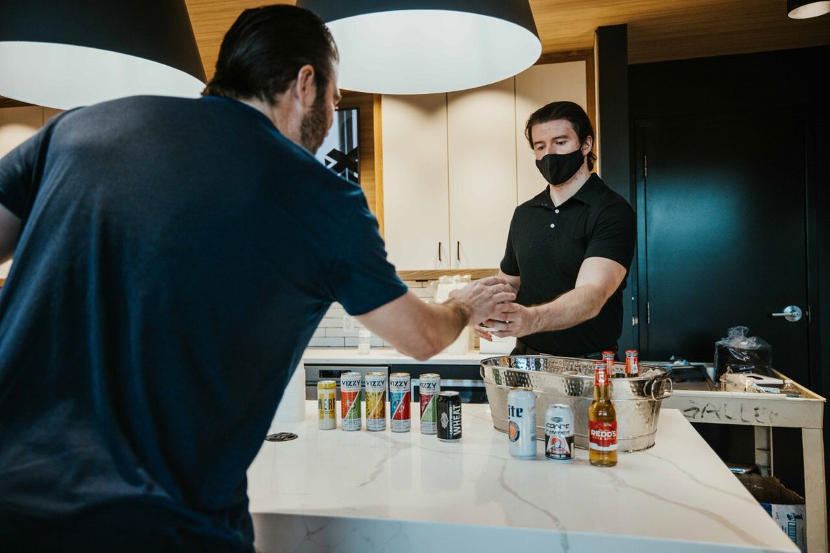 sparkstlouis's tweet image. Are you busy planning year end holiday parties and team building activities? #SparkSTL is a coworking community, as well as, meeting and event space. Message us today to schedule a tour and learn more! 🥂 info@spark-stl.com