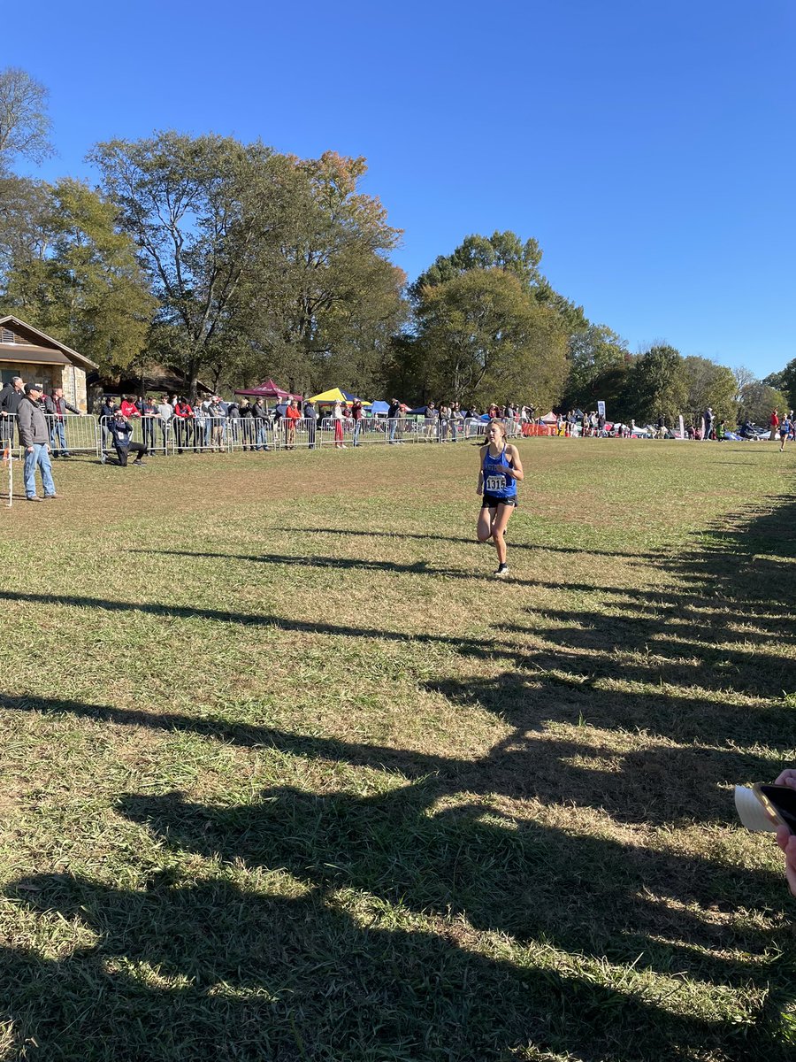 BruiserSports's tweet photo. GPS placed each of its top five runners within the top 25 overall in the final individual standings. The team results will be available soon. #GoBruisers #HTTG https://t.co/gesJkGiJbI