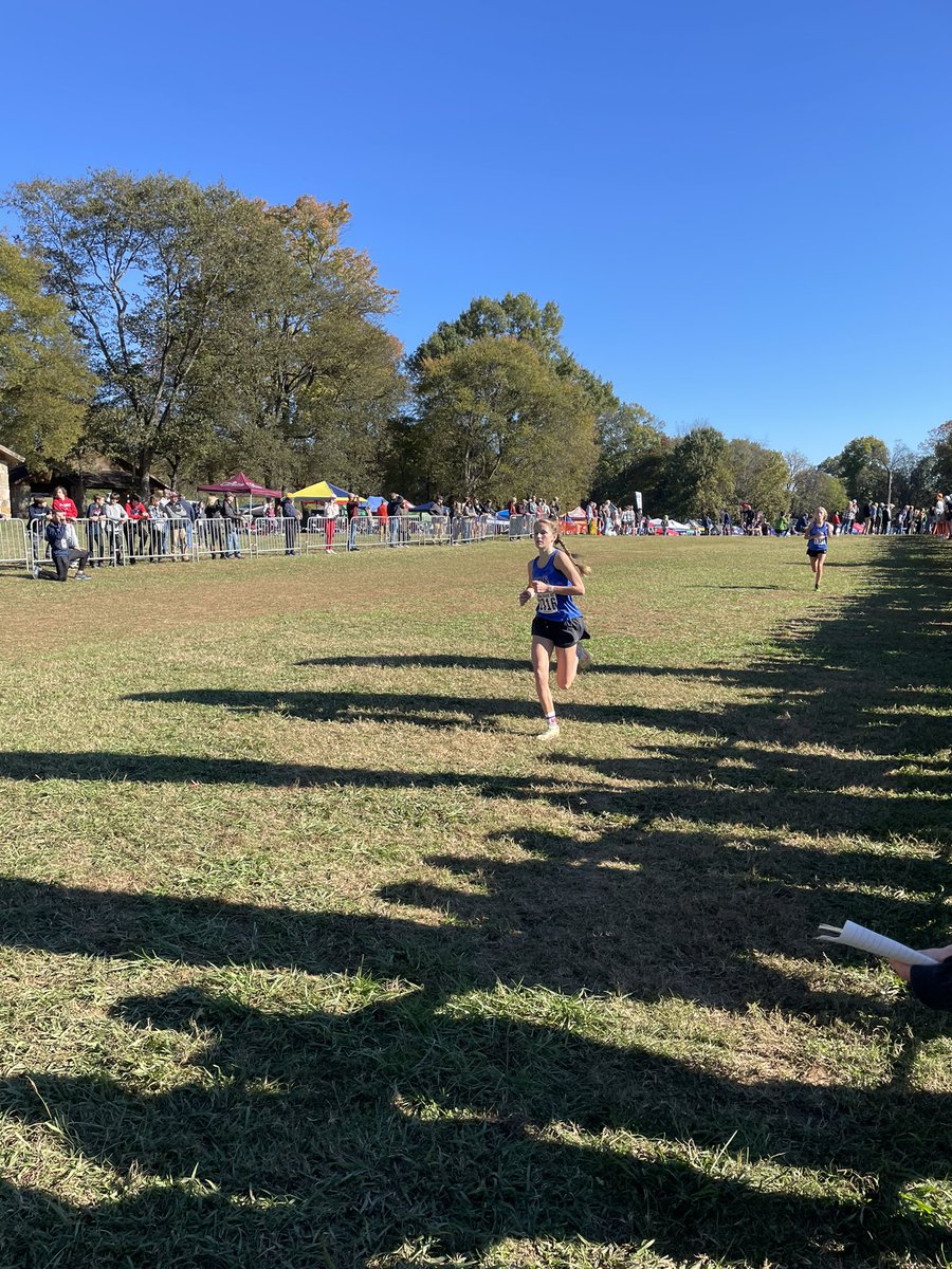 BruiserSports's tweet photo. GPS placed each of its top five runners within the top 25 overall in the final individual standings. The team results will be available soon. #GoBruisers #HTTG https://t.co/gesJkGiJbI