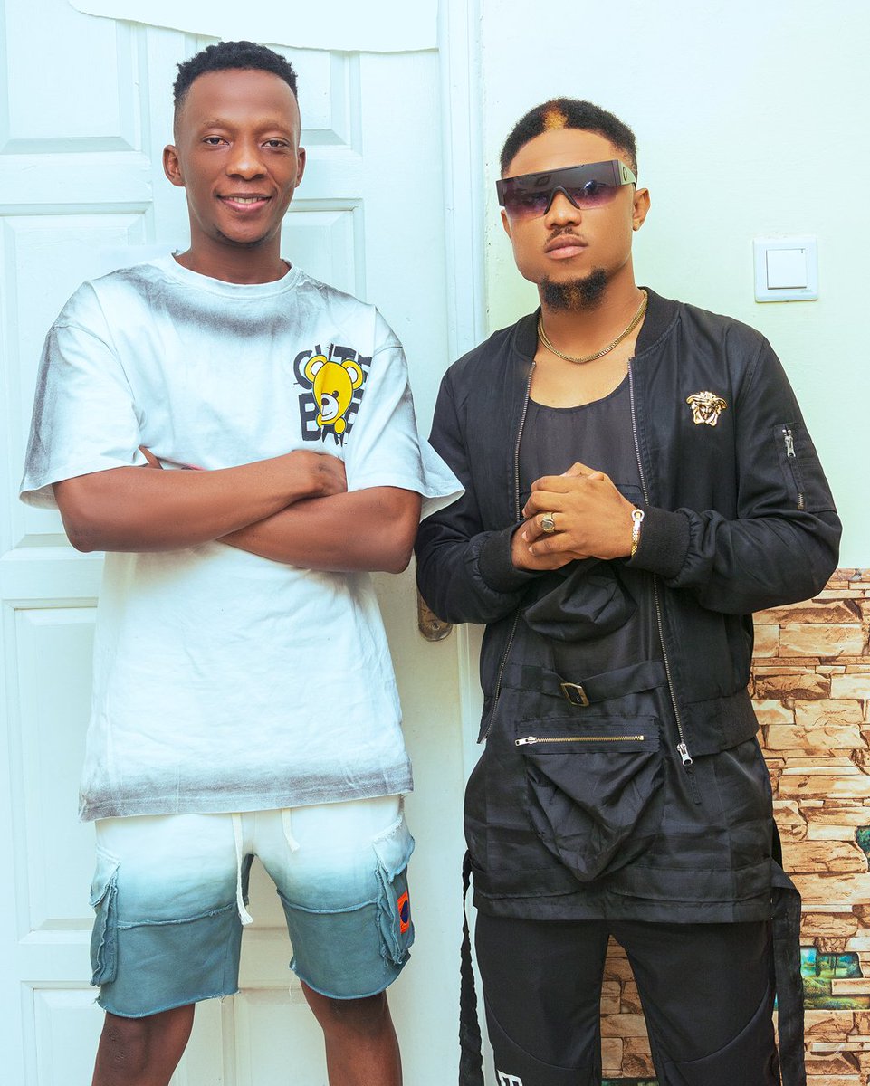 MakatyReal's tweet photo. Two kings 👑 two regions
Makaty x Don Rhymer 
Northern x Bono east 
#we out loud 
#feel the vibe feel the musik https://t.co/oeezCzcZDr
