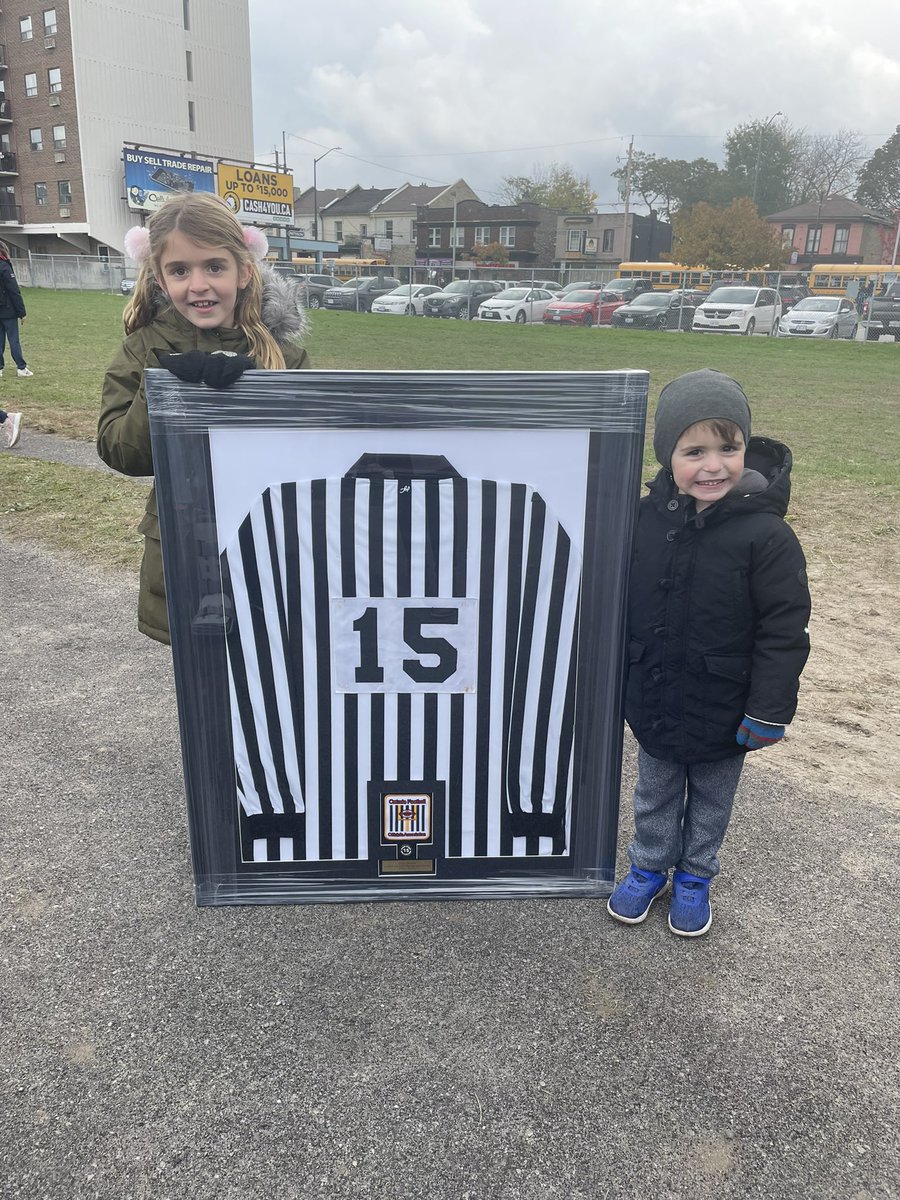 sirvine4's tweet photo. A special thank you to the London Football Officials, as well as the CCH and MTS football teams for your support and love yesterday. Dad wouldn’t be happy about all the attention, hence the rain/snow that fell at times, but he would have loved that we were all together. 💙 https://t.co/IIWNwaMOwg