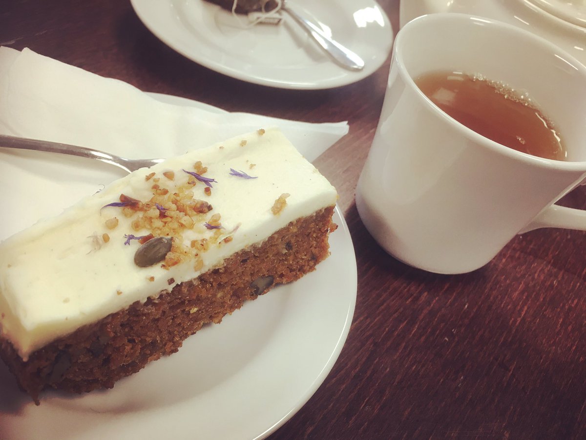 Enjoyed a perfect Earl Grey and a cheeky vegan carrot cake. What more could you want. #nutritioncoach1 #vegan #cake #dairyfree #vegancake #supportlocal #shoplocal #fridaytreat