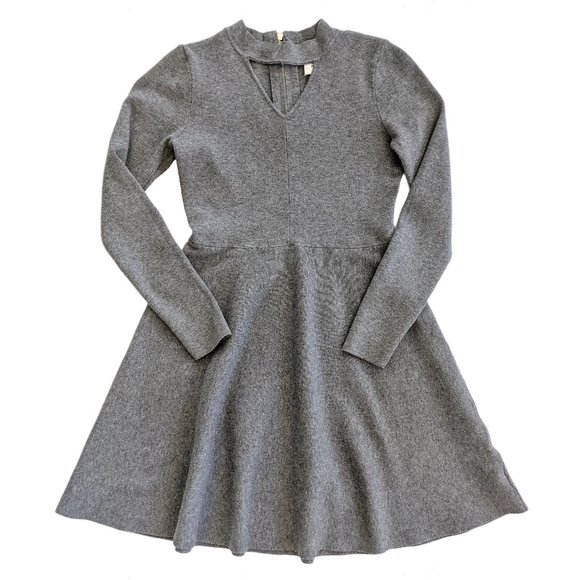MommiesFreebies's tweet photo. So good I had to share! Check out all the items I'm loving on @Poshmarkapp #poshmark #fashion #style #shopmycloset #burberry #millyminis: https://t.co/DlG12fa9IN https://t.co/V2iztqEPbr