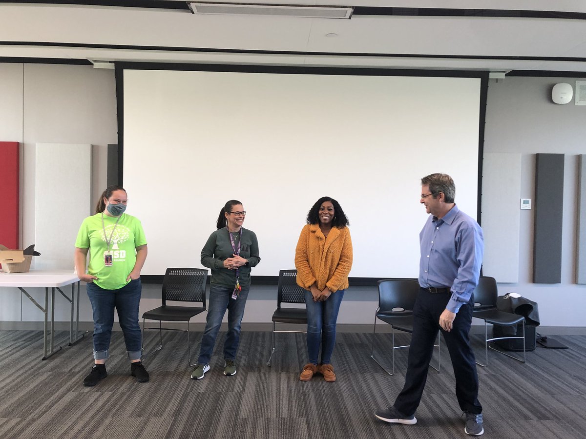 BRJCTE's tweet photo. Crowley CTE Teachers preparing for the future of our students as it relates to certifications & internships. Thanks to EverFi, Pepelwork, and our amazing guest speaker, Joel Zeff.
#CrowleyPrideUnified
#ActLikeaFamily
#WorkLikeaTeam https://t.co/DB13EoYOEX