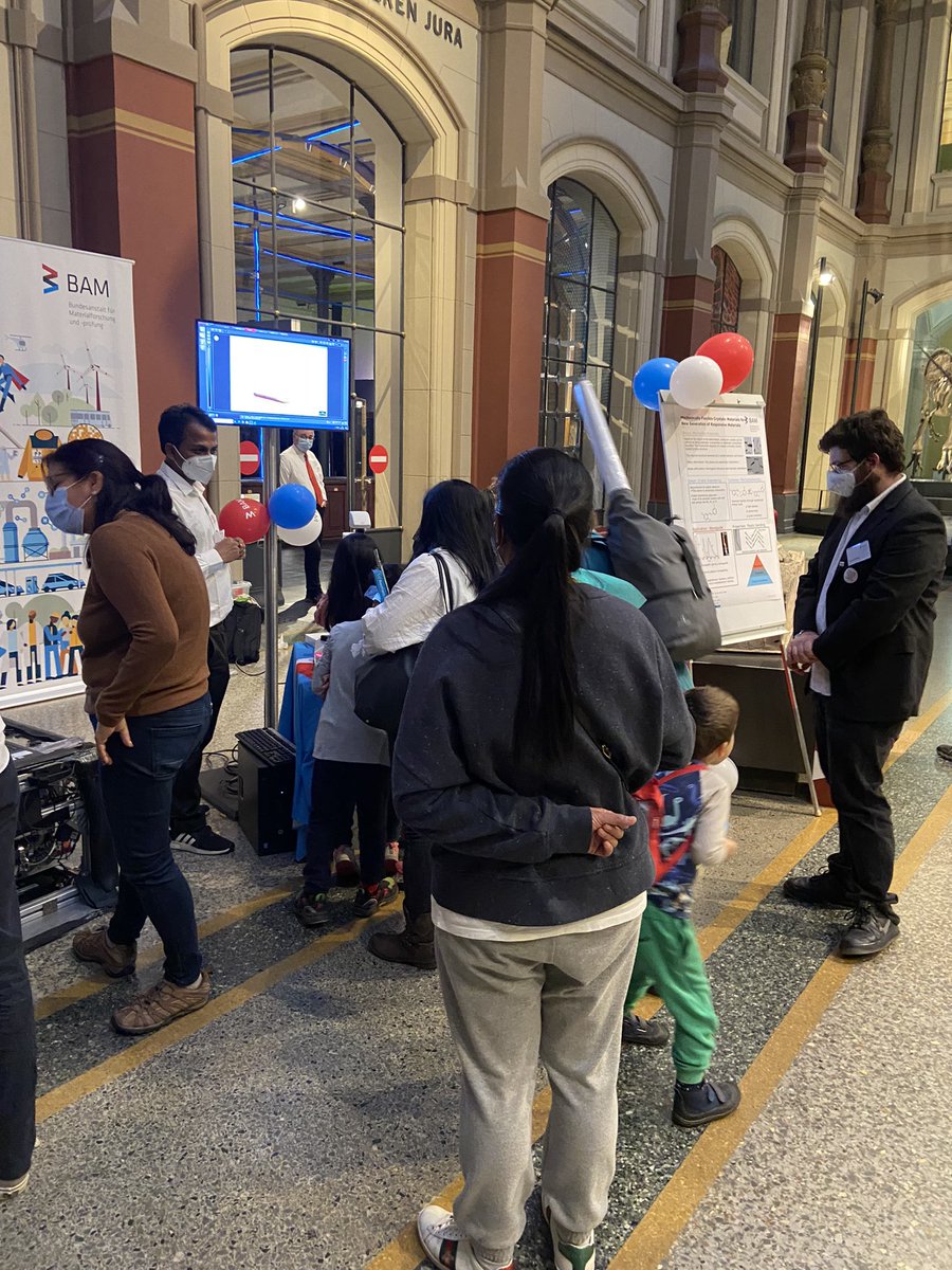 FranEmmerling's tweet photo. Lucky us our crystal wizard Biswajit Bhattacharya @BisuChem is teaching the next generation of @BAMResearch researchers! @BerlinSciWeek scientists 👩🏼‍🔬 👨🏿‍🔬🧑🏽‍🔬👨🏻‍🔬 https://t.co/kjSo76zwKK