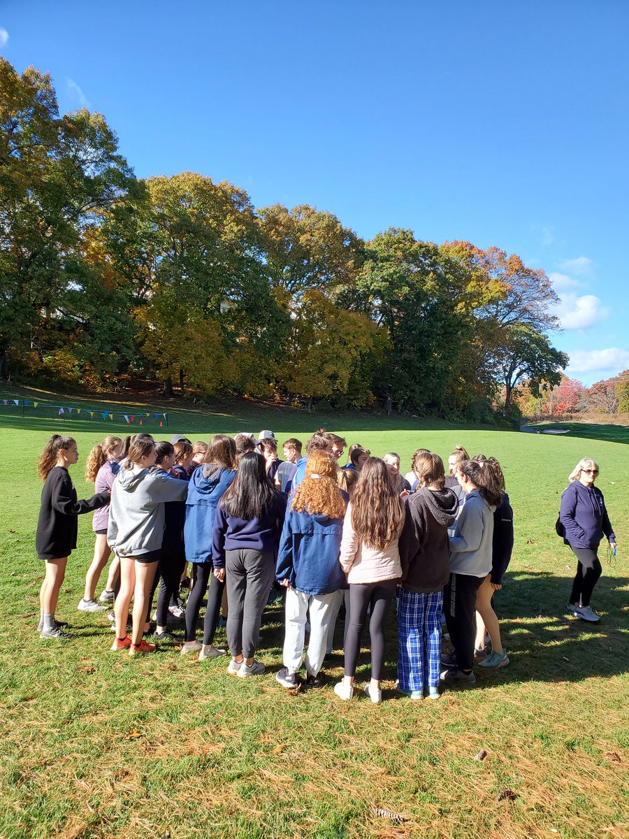 StonehamTrack's tweet image. Great to see everyone this morning.     •Tomorrow, plan to arrive at 7:15am at SHS.  
•42° at 10am tomorrow so dress warmly.... prepare.
•Don't get me all riled up, you guys.