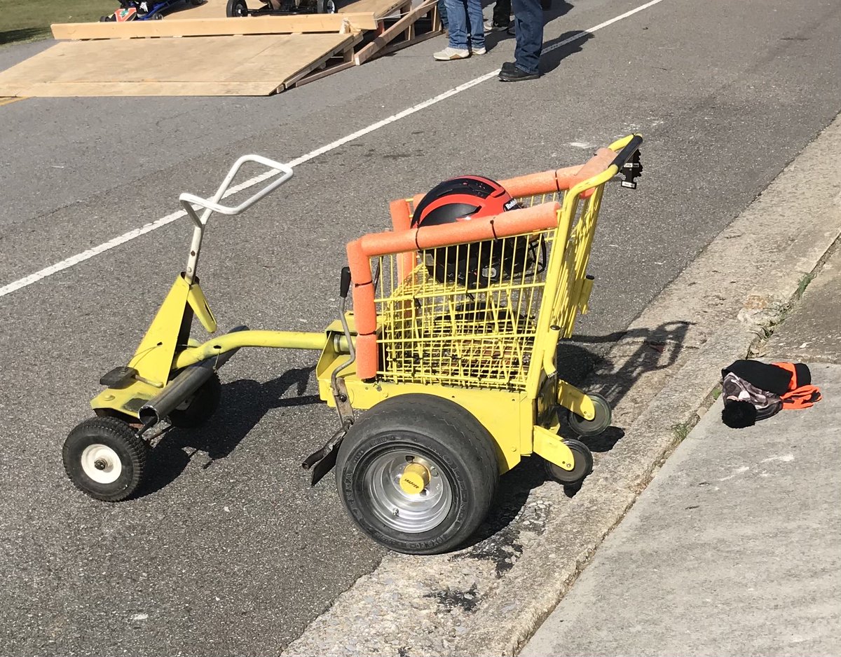 VHS_InteractClu's tweet photo. Putting classroom lessons into application! VHS Auto Tech Soapbox Derby. Engineering, Design, Manufacturing, Implementation. ⁦@CTEWorks⁩ ⁦@VirginiaCTE⁩ ⁦@VHSPrincipal⁩ ⁦@BristolSuper⁩ ⁦@BVPSDistrict⁩ ⁦@BearcatAP⁩ https://t.co/JMZRhnSY9j