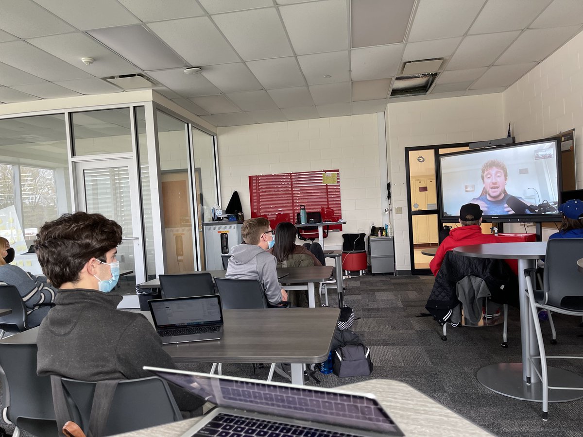 GrantBulldogs's tweet photo. Wade Sellers from @UnchartedLRNG joined our Mobile Apps class via Zoom in the “Visiting an IOS Developer” school program. Students were able to ask questions about coding, college, training, & careers. Thank you for supporting our students! #MobileMakersEdu #UnchartedLearning https://t.co/PRMGhjwTuX