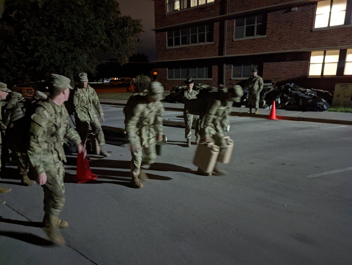ColdCobra_7's tweet photo. Charlie Company having a HOAH! of a day starting with a Platoon Competition in the early morning.
@ColdCobra_6 @Raptor_Se7en @Raptor_6_ @SentinelSe7en @cobra_se7en @SentinelSix @Anarchy_VII @PhoenixBDE_7 @rhollin61 @PhoenixBDE_6 @Raptor_6_ @_Raptor37 @ArmyIntelCG @TRADOCCSM https://t.co/yDHh3fsvPX