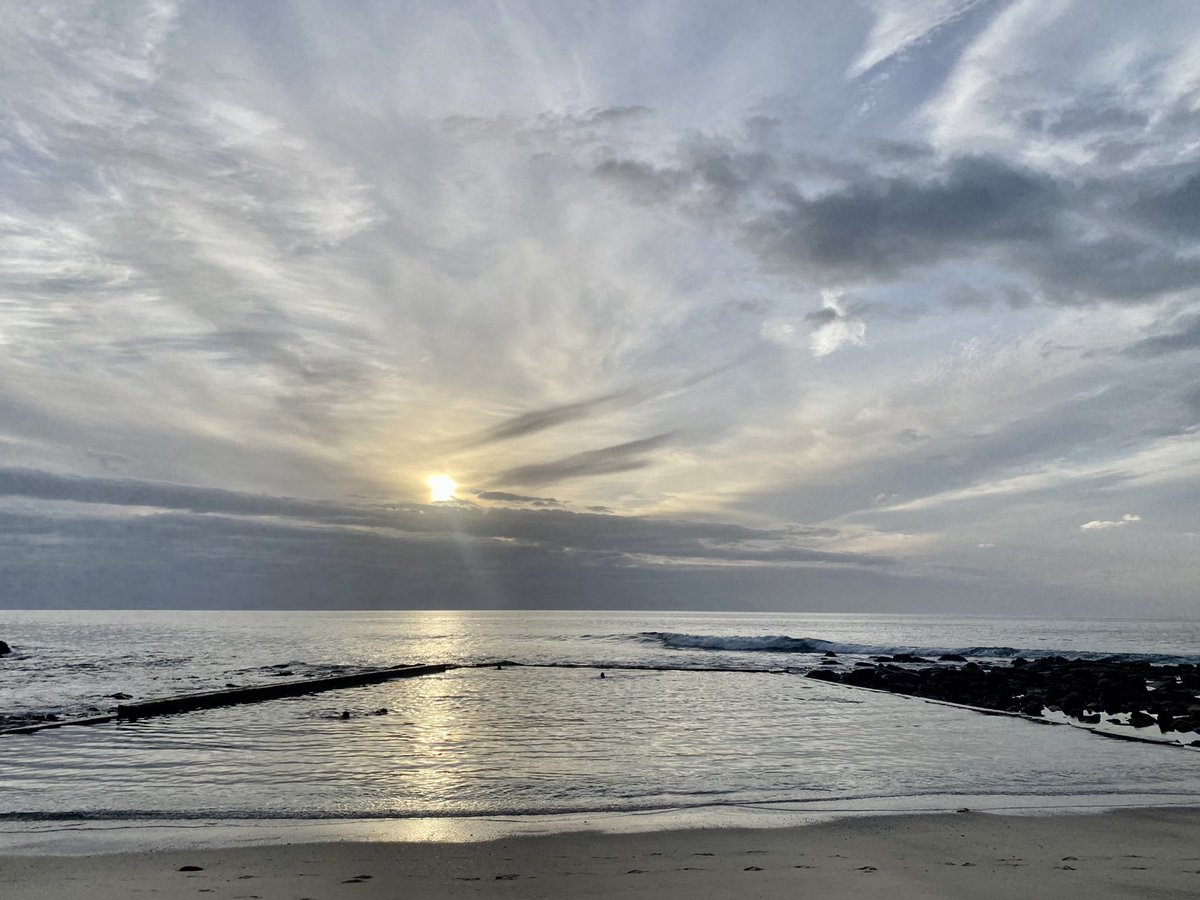 RobynGwilt's tweet photo. #ShotOniPhone #coldwaterswimming #Dalebrook #kalkbay #photography #stjames #Mybackyard https://t.co/ZXslJ4USVM