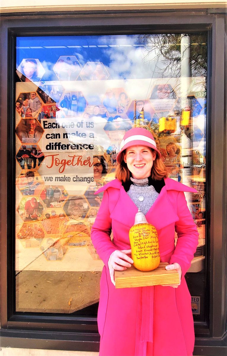 Board President, Leigh Ann Wilson posed with her pumpkin "The Bell Board" in front of Bell’s new window display. Thank you to our board, employees, donors, volunteers, and community for coming together to make a difference believing in Bell's mission to Empower Lives Every Day.