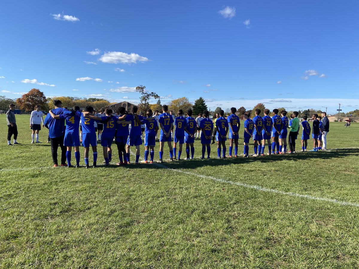Boys Soccer All Division
Angel Trejo #13, Ishan Shrestha #9, Ron Popov #17, Jacob Dyer #8, and Dan Schafhauser #7.

#alldivision #highschoolsports #soccer #varsityboys
