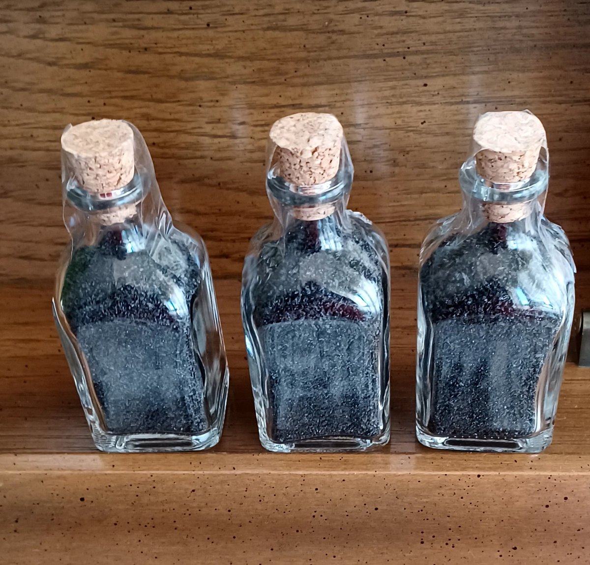 De #LaPalma a #Madrid <a href="/fiscodelapalma/">FiscoDeLaPalma 🌋</a>  Mucha fuerza hermanos de la #IslaBonita, estamos y estaremos con vosotros, Deseo q todo termine pronto y podáis rehacer vuestras vidas