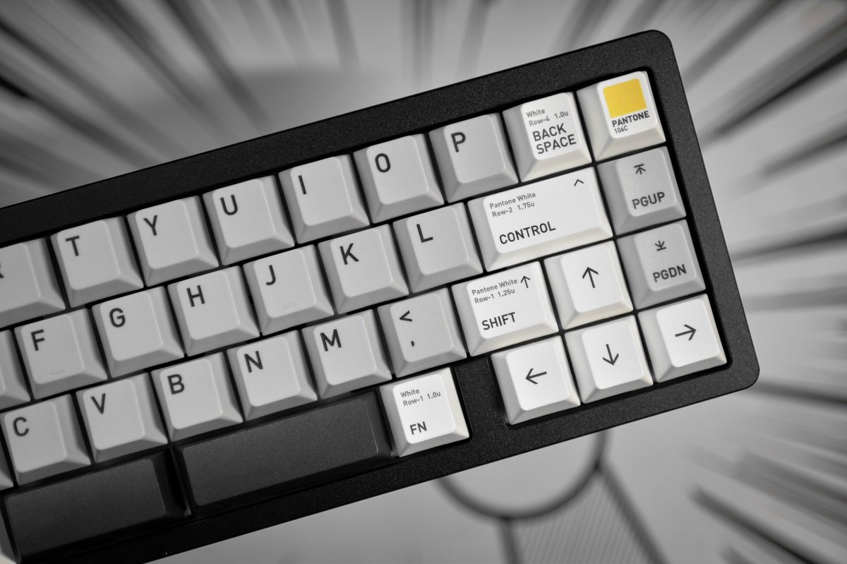 Vanthic's tweet photo. 未成年键盘

#mechanicalkeyboard #customkeyboard #40keyboard #メカニカルキーボード #カスタムキーボード #40%キーボード https://t.co/wGupbiTIof