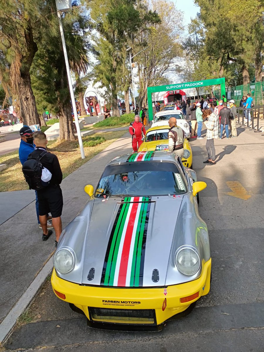 InformaBTL's tweet photo. Así se vive el #GranPremioDeMéxico desde el Autódromo Hermanos Rodríguez.
Comienza la exhibición de los autos de la #CarreraPanamericana.
#iBTL
#GPMéxico
#F1
#F1ESTA
#JuntosHacemosMás https://t.co/9hYghN8gEN
