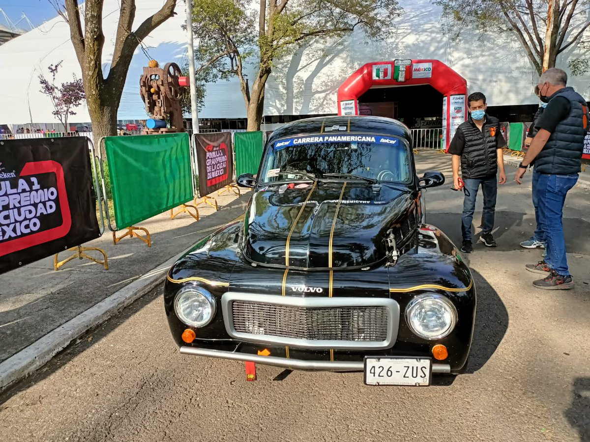 InformaBTL's tweet photo. Así se vive el #GranPremioDeMéxico desde el Autódromo Hermanos Rodríguez.
Comienza la exhibición de los autos de la #CarreraPanamericana.
#iBTL
#GPMéxico
#F1
#F1ESTA
#JuntosHacemosMás https://t.co/9hYghN8gEN