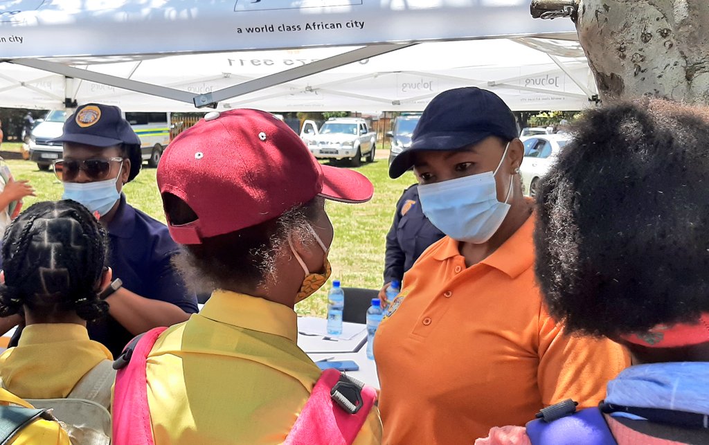 JoburgMPD's tweet photo. Learners were also treated with demonstrations by the #JMPD K-9, Equestrian &amp; Crowd Control Units. They also had an opportunity to engage &amp; interact with the Community Outreach &amp; Communications Unit. 
#SaferSchools #WeServeJoburg #SaferJoburg https://t.co/CQJ2xzZjVV
