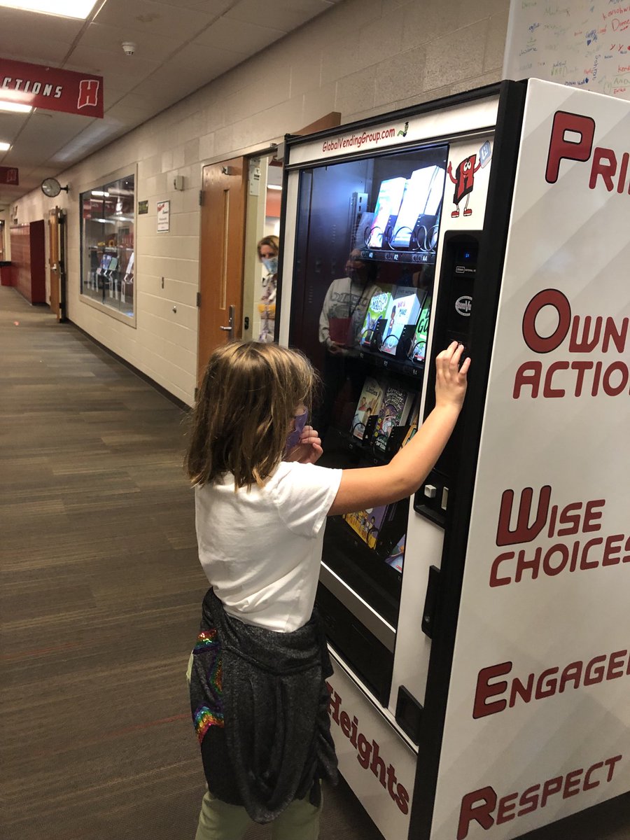 BigCowboy22's tweet photo. The book machine is busy dropping a book for one of our learners today!!! #POWERexpectations #newshgts #reading https://t.co/u2HmZJM2bG